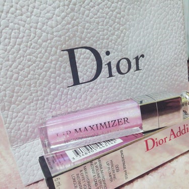 こんばんはです🎄🌙*.｡★*ﾟ

クリスマスでしたね...
私は遂にこのクリスマス、 #Dior の #マキシマイザー 、デビューしてしまいました！

前から気になっていた9番の
ホロパープル
を購入し