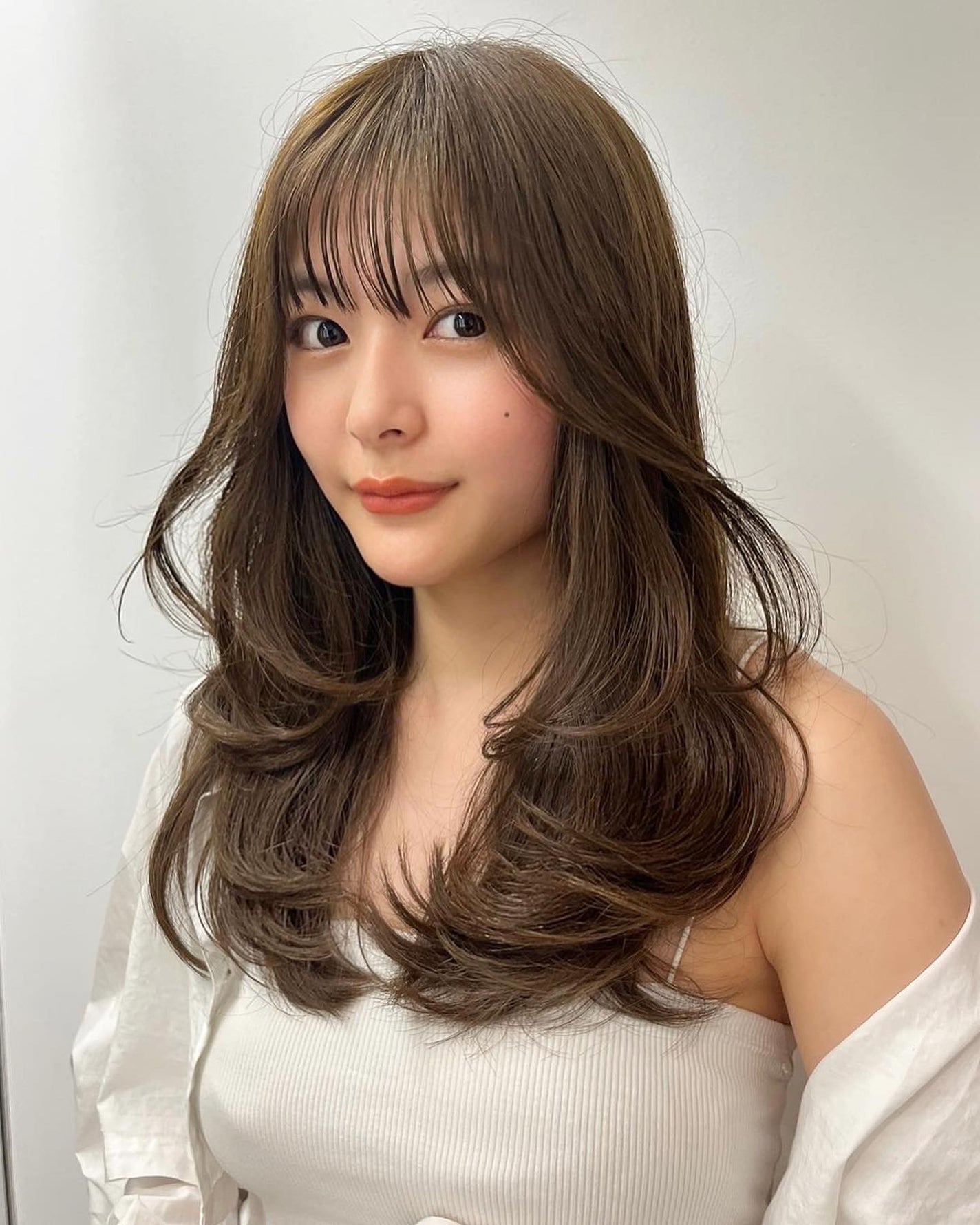 HARUNA on LIPS 「.風になびく素敵なレイヤーたっぷりカット✨✨✨✨..#レイヤー..」(3枚目)