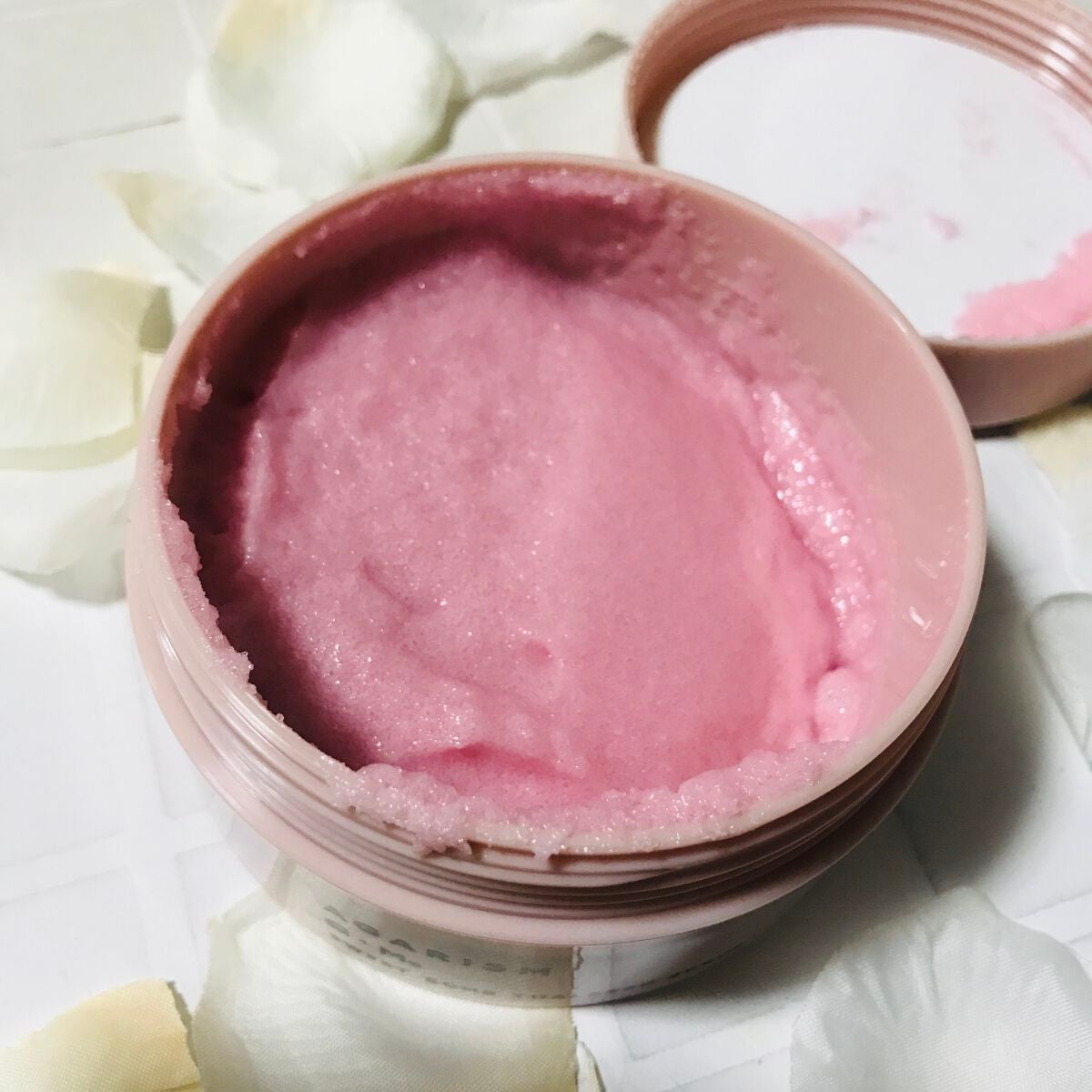 Q+Me スウィート ボム タラソ スクラブ/AGARISM/バスト・ヒップケアを使ったクチコミ(1枚目)