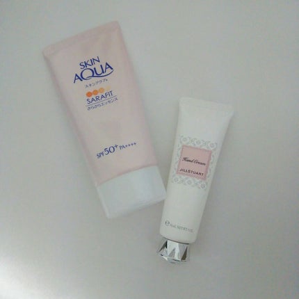 サラフィットUV さらさらエッセンス アクアフローラルの香り/スキンアクア/日焼け止め・UVケアを使ったクチコミ(1枚目)