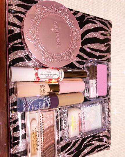 グロウフルールハイライター/キャンメイク/パウダーハイライトを使ったクチコミ(1枚目)