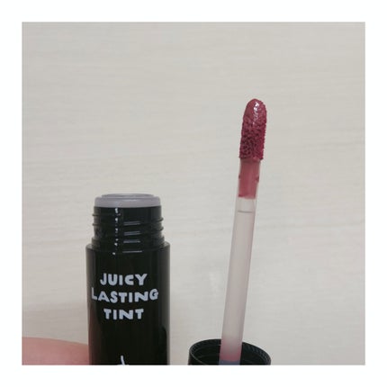 ジューシーラスティングティント/rom&nd/リップティントを使ったクチコミ(3枚目)