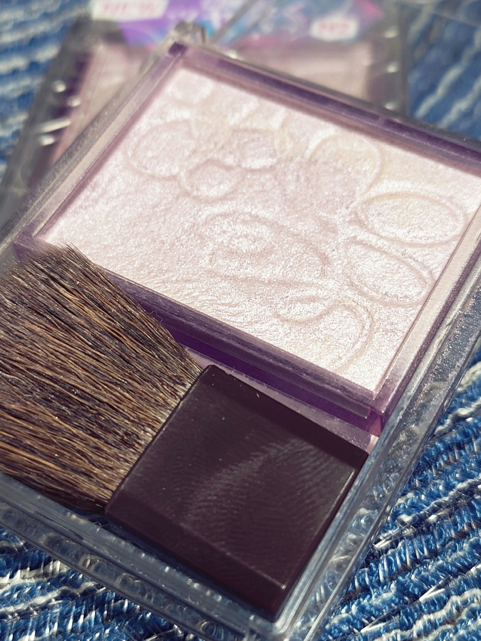 パールグロウニュアンサー/CEZANNE/パウダーハイライトを使ったクチコミ（3枚目）