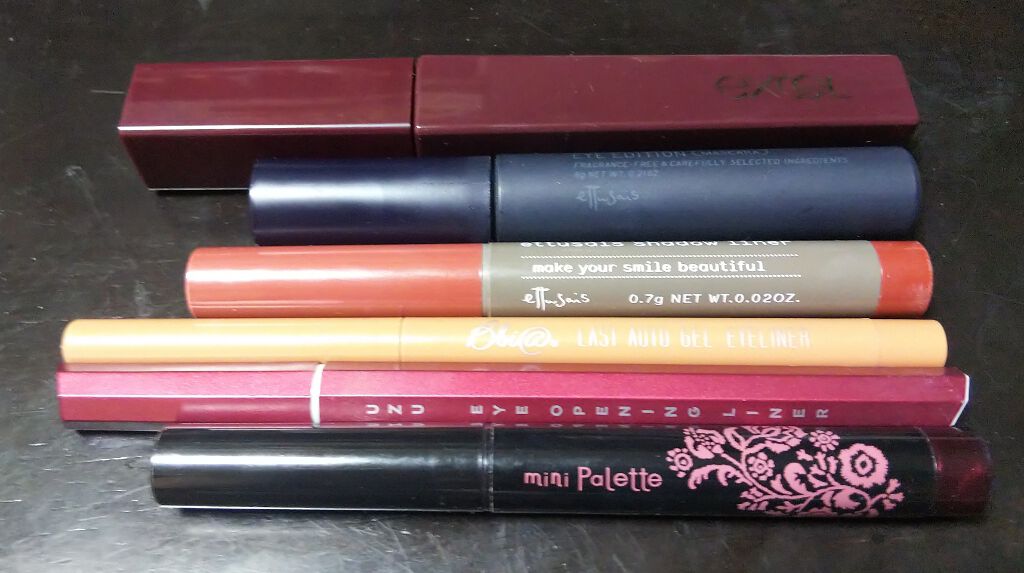 シャドウライナー/ettusais/スティックアイシャドウを使ったクチコミ（2枚目）