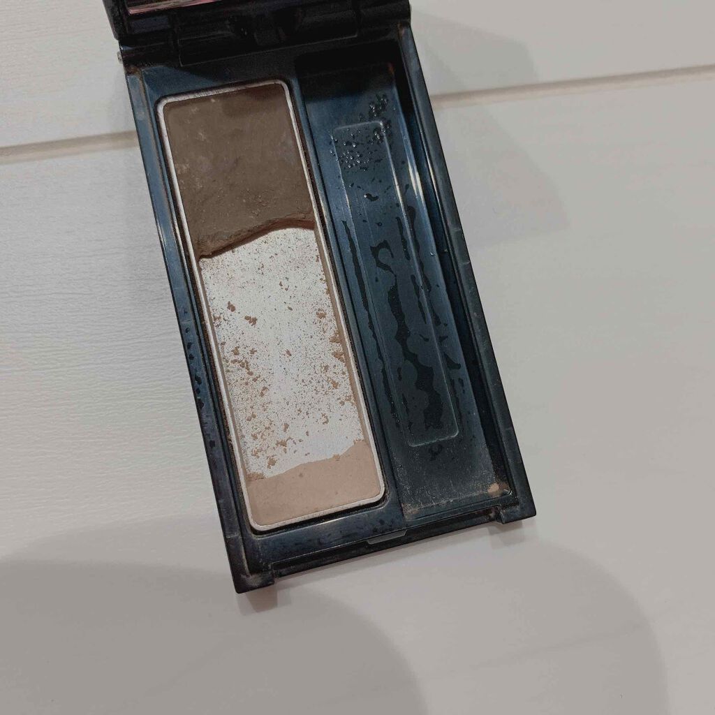 ケイト デザイニングアイブロウ3D/KATE/パウダーアイブロウを使ったクチコミ(2枚目)