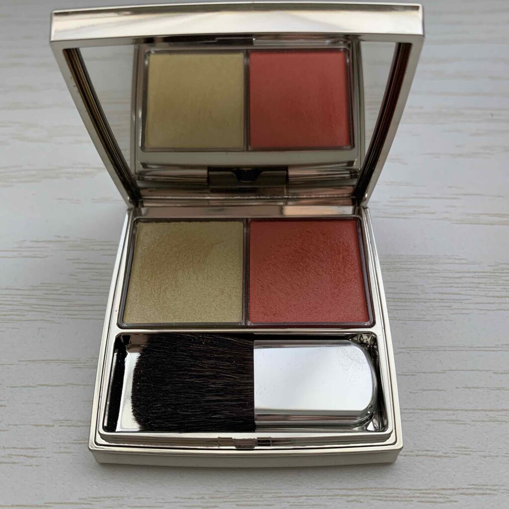 クリーミィ シアー パウダーチークス/RMK/パウダーチークを使ったクチコミ（2枚目）