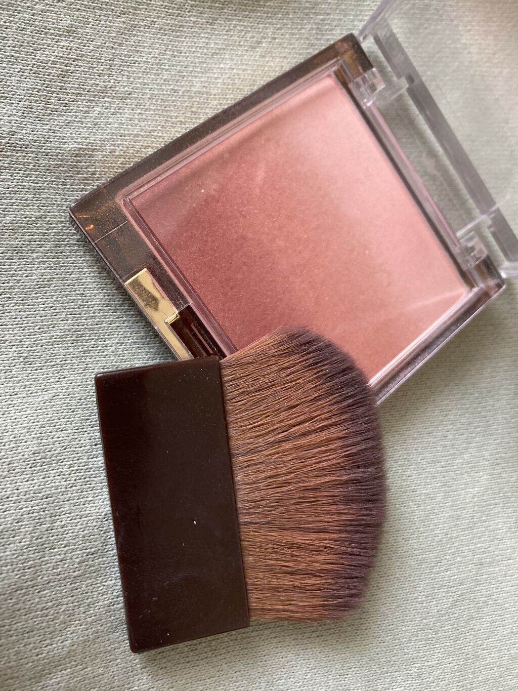 オーラティック ブラッシュ/excel/パウダーチークを使ったクチコミ（1枚目）