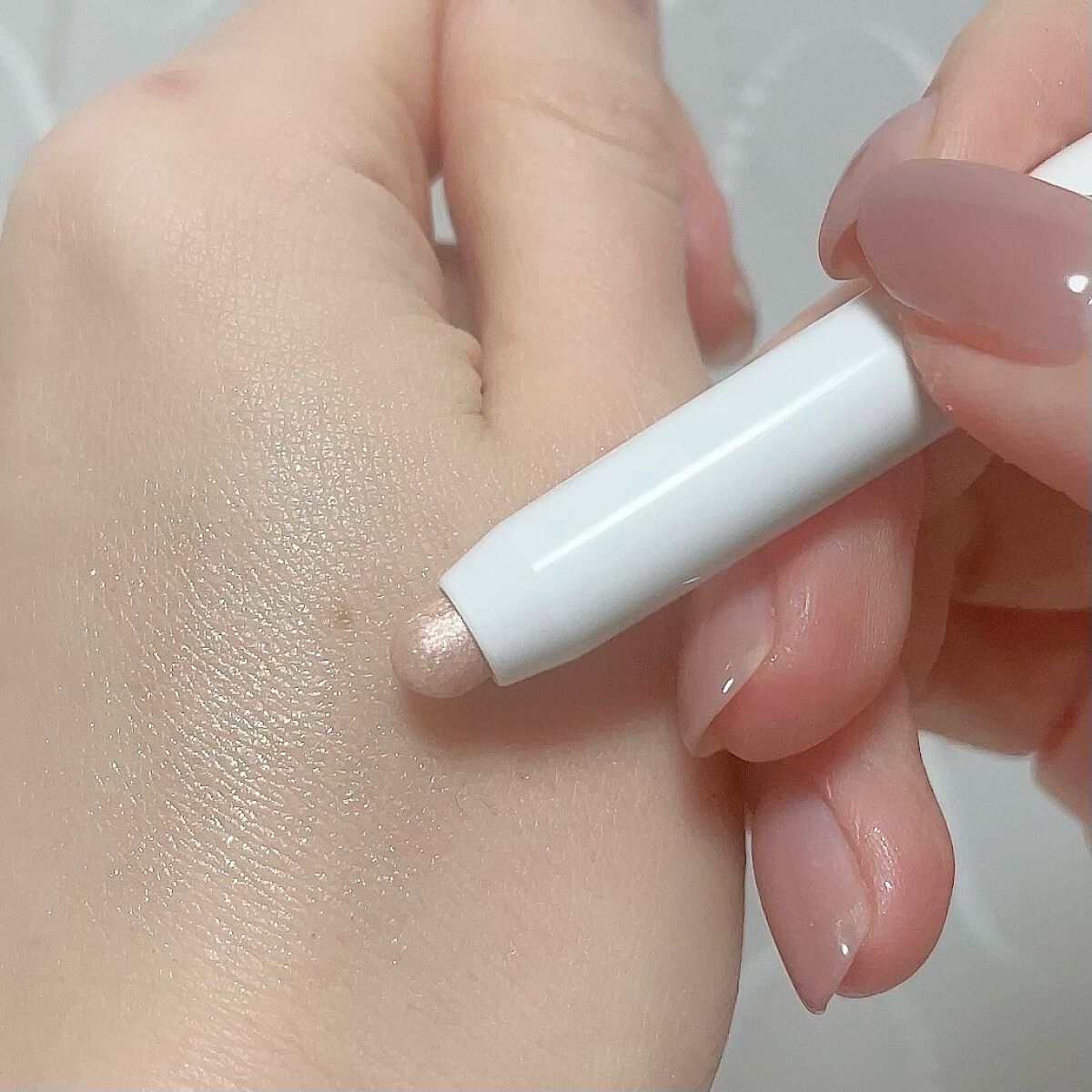 アイムスティックシャドウシマー/i’m meme/スティックアイシャドウを使ったクチコミ(2枚目)