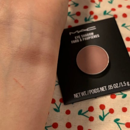 スモール アイシャドウ/M・A・C/単色アイシャドウを使ったクチコミ(3枚目)