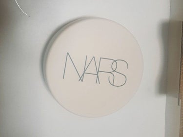 ピュアラディアントプロテクション アクアティックグロー クッションファンデーション SPF50+／PA+++ 00511/NARS/クッションファンデーションを使ったクチコミ（1枚目）