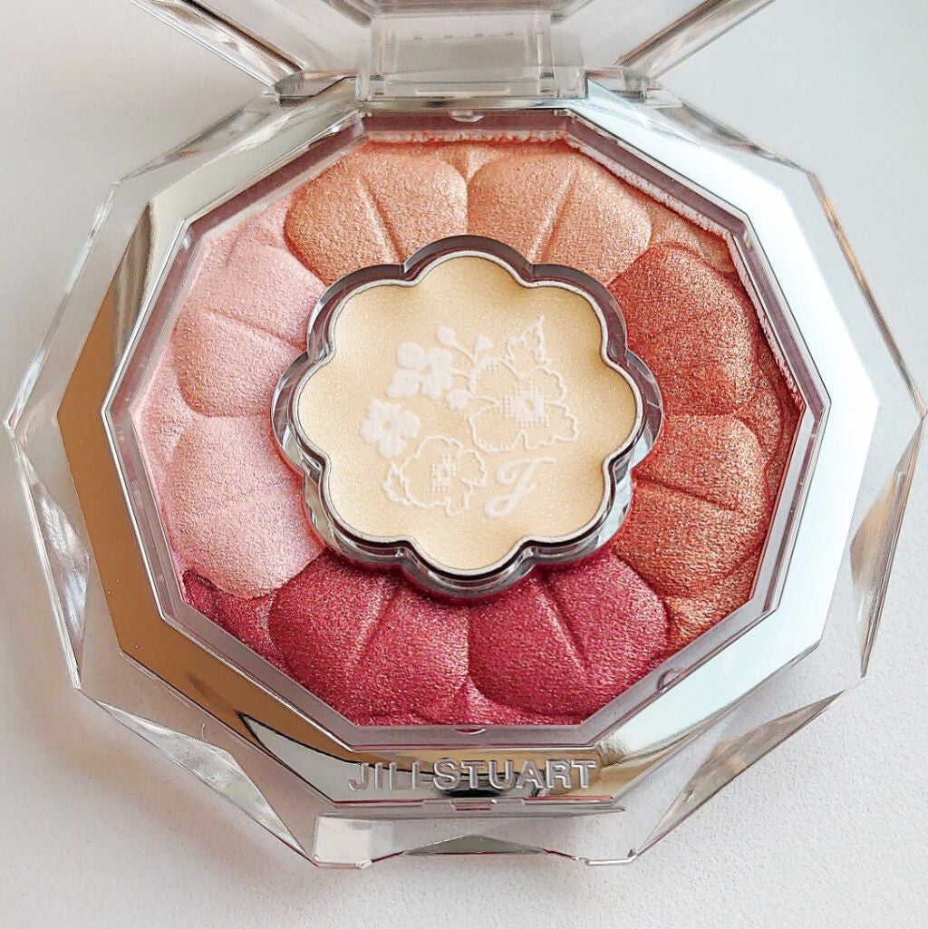 ジルスチュアート ブルームクチュール アイズ/JILL STUART/アイシャドウパレットを使ったクチコミ(2枚目)