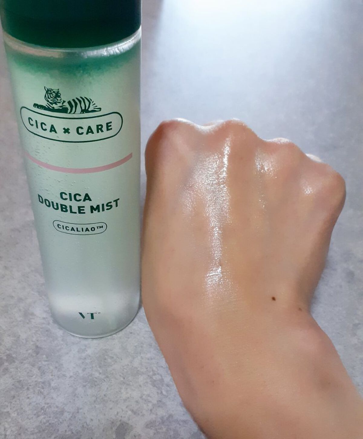 VT CICA ダブルミストのクチコミ「【シカダブルミスト】 

黄金比率2層式のオイルミストで、ミストも細かく気持ちいい💚 

霧の.....」（3枚目）