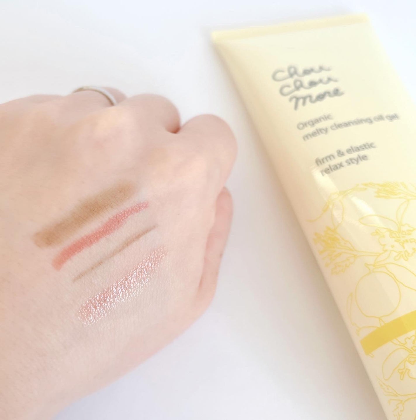 とろけるクレンジングオイルジェル/シュシュモア/クレンジングジェルを使ったクチコミ(3枚目)