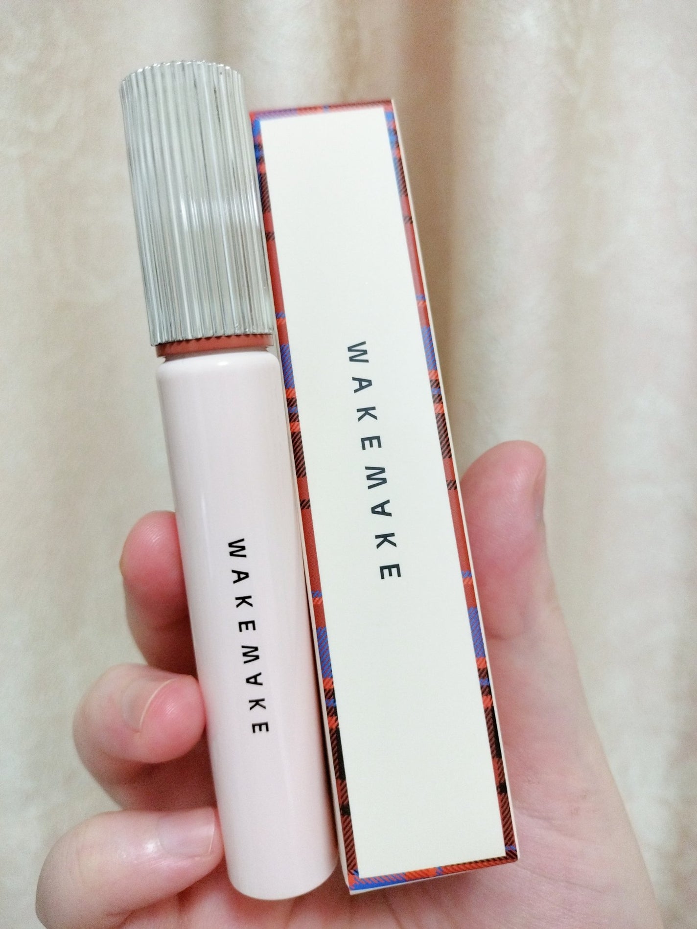 ウォーターブラーリングフィクシングティント/wakemake/リップティントを使ったクチコミ(2枚目)