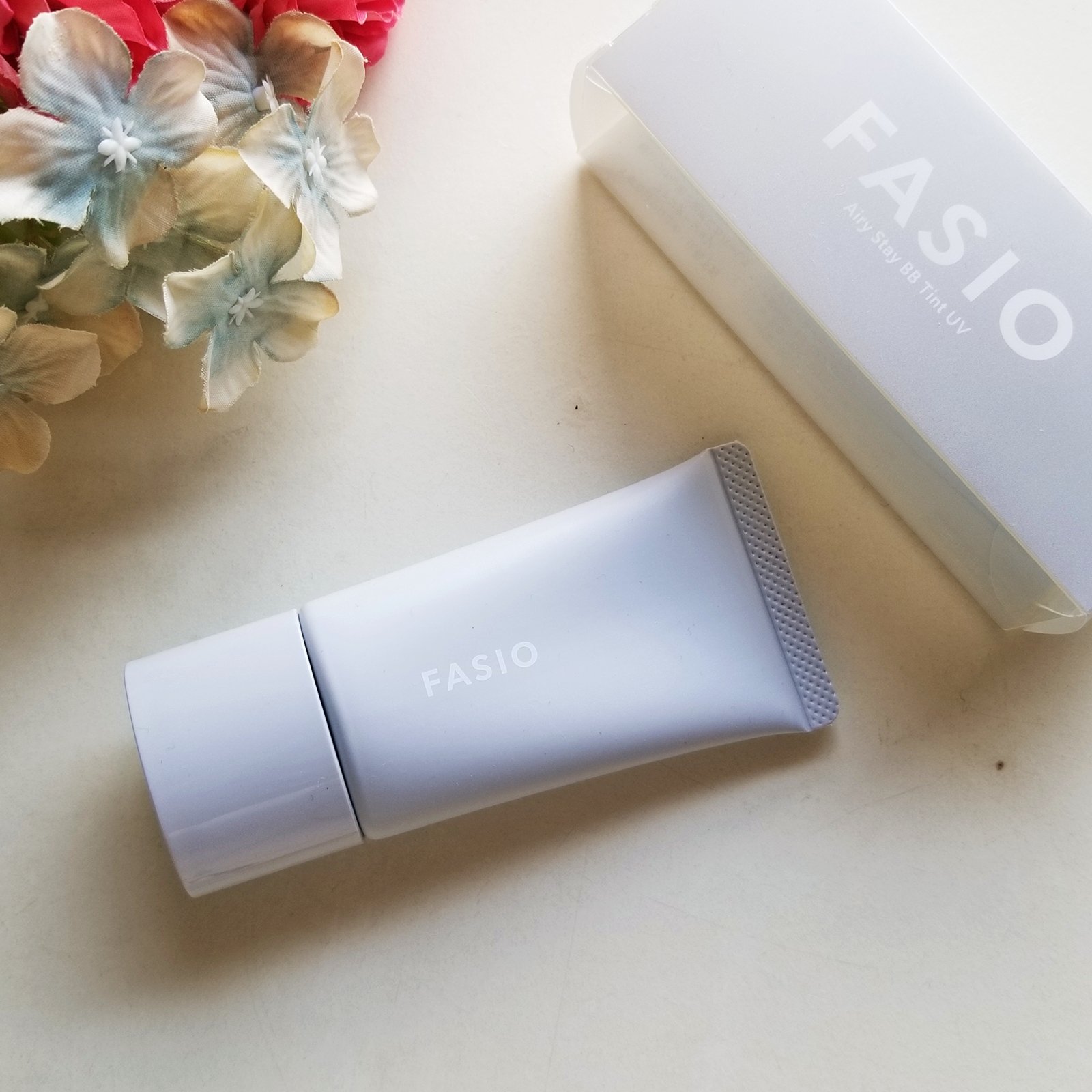 ウルトラカバー コンシーラー WP/FASIO/クリームコンシーラーを使ったクチコミ（2枚目）