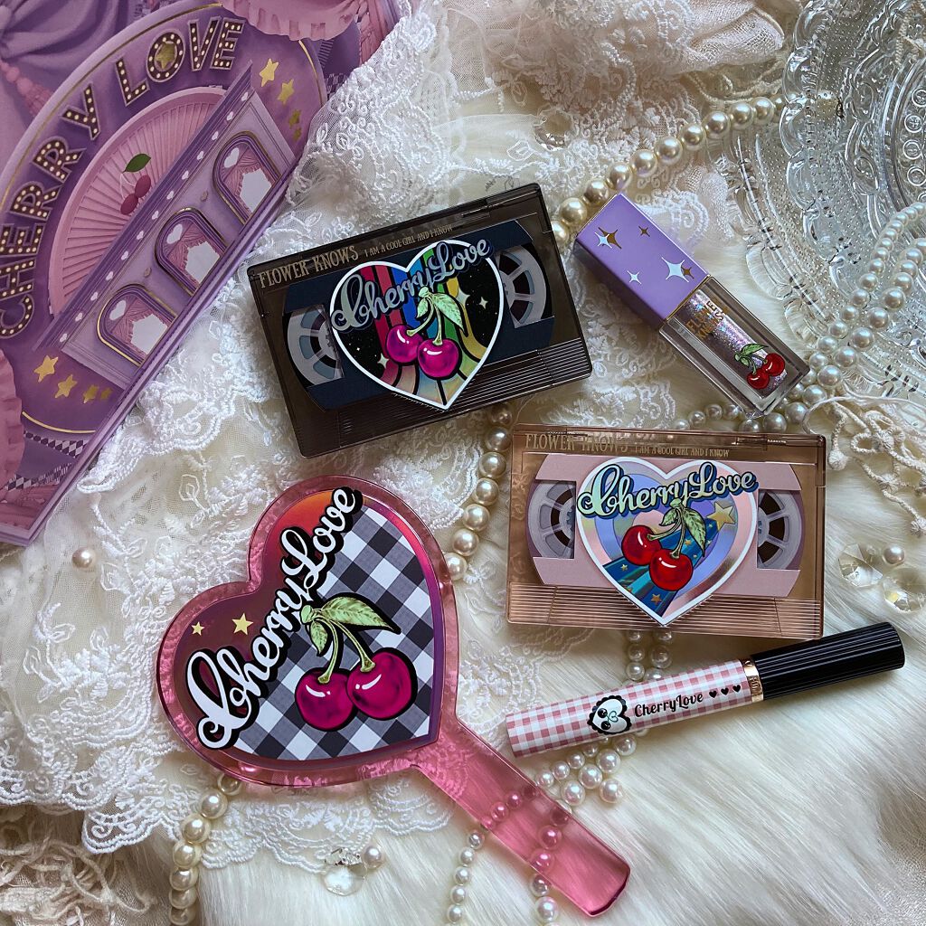 レトロマグネティック アイシャドウパレット/FlowerKnows/アイシャドウパレットを使ったクチコミ（2枚目）