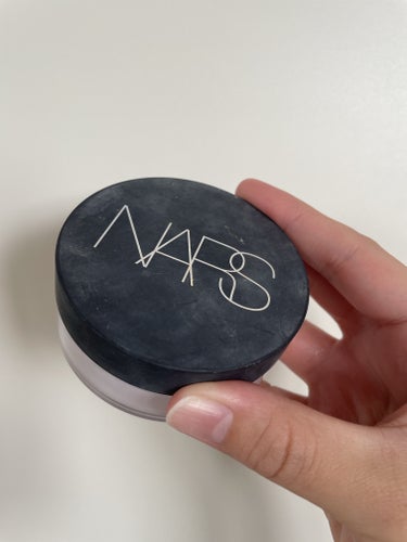 ライトリフレクティングセッティングパウダー ルース N 02383/NARS/ルースパウダーを使ったクチコミ（2枚目）