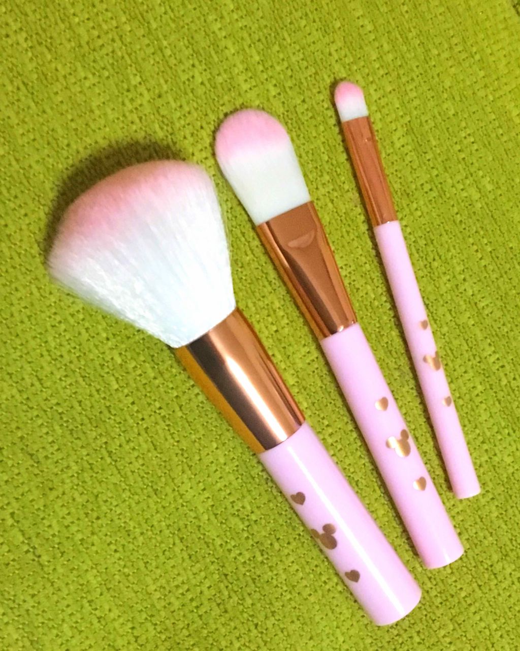 ごくふわっ ミッキーブラシ/DAISO/メイクブラシを使ったクチコミ（1枚目）