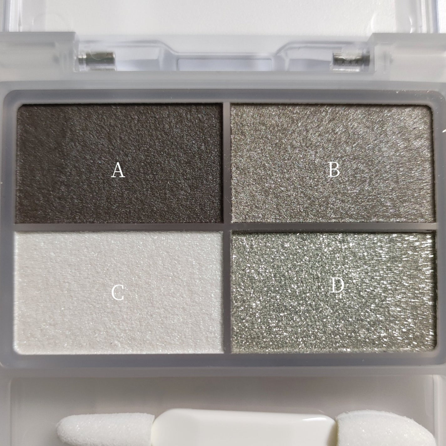 フェイスカラーパレット/チャコット・コスメティクス/アイシャドウパレットを使ったクチコミ(2枚目)