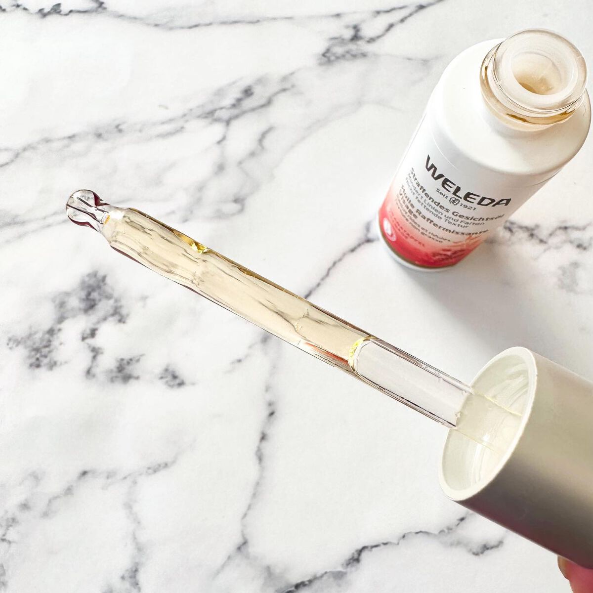 ざくろ フェイシャルオイル/WELEDA/フェイスオイルを使ったクチコミ(2枚目)