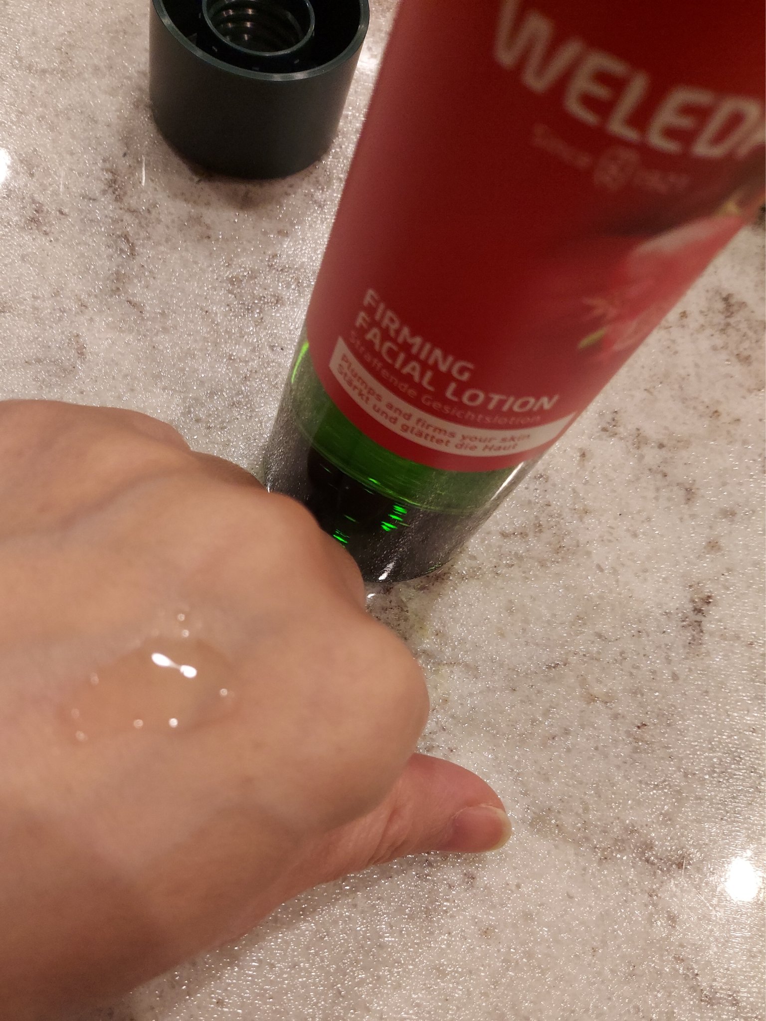 ざくろ ファーミングローション EX/WELEDA/化粧水を使ったクチコミ（2枚目）