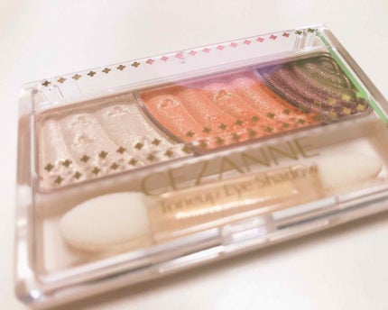 トーンアップアイシャドウ/CEZANNE/アイシャドウパレットを使ったクチコミ(1枚目)