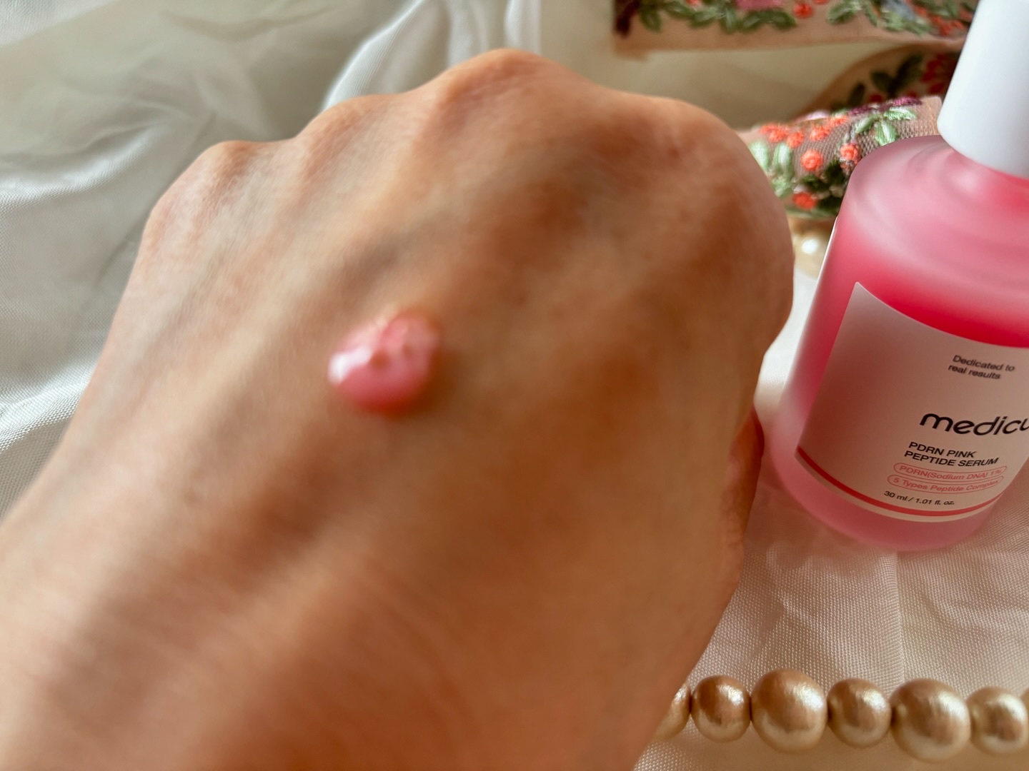 PDRNピンクアンプル PDRN 10,000ppm配合/MEDICUBE/美容液を使ったクチコミ（2枚目）