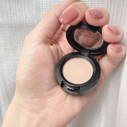 スモール アイシャドウ/M・A・C/単色アイシャドウを使ったクチコミ(3枚目)