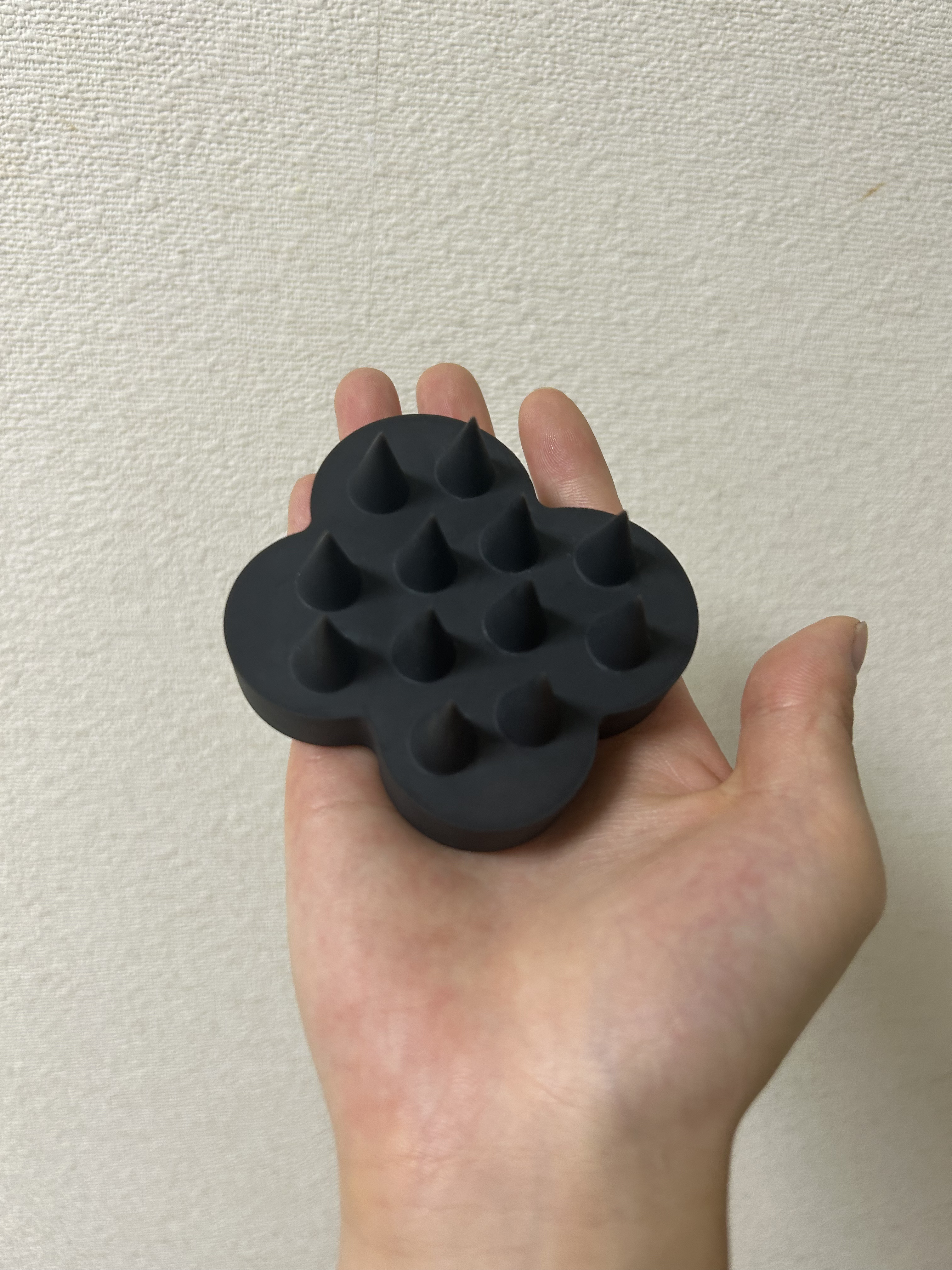 uka scalp brush kenzan/uka/スカルプブラシを使ったクチコミ（2枚目）