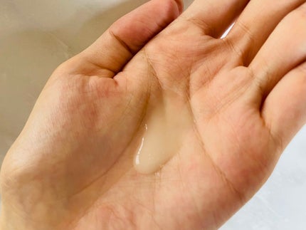 極潤 薬用ハリ化粧水【医薬部外品】/肌ラボ/化粧水を使ったクチコミ(3枚目)