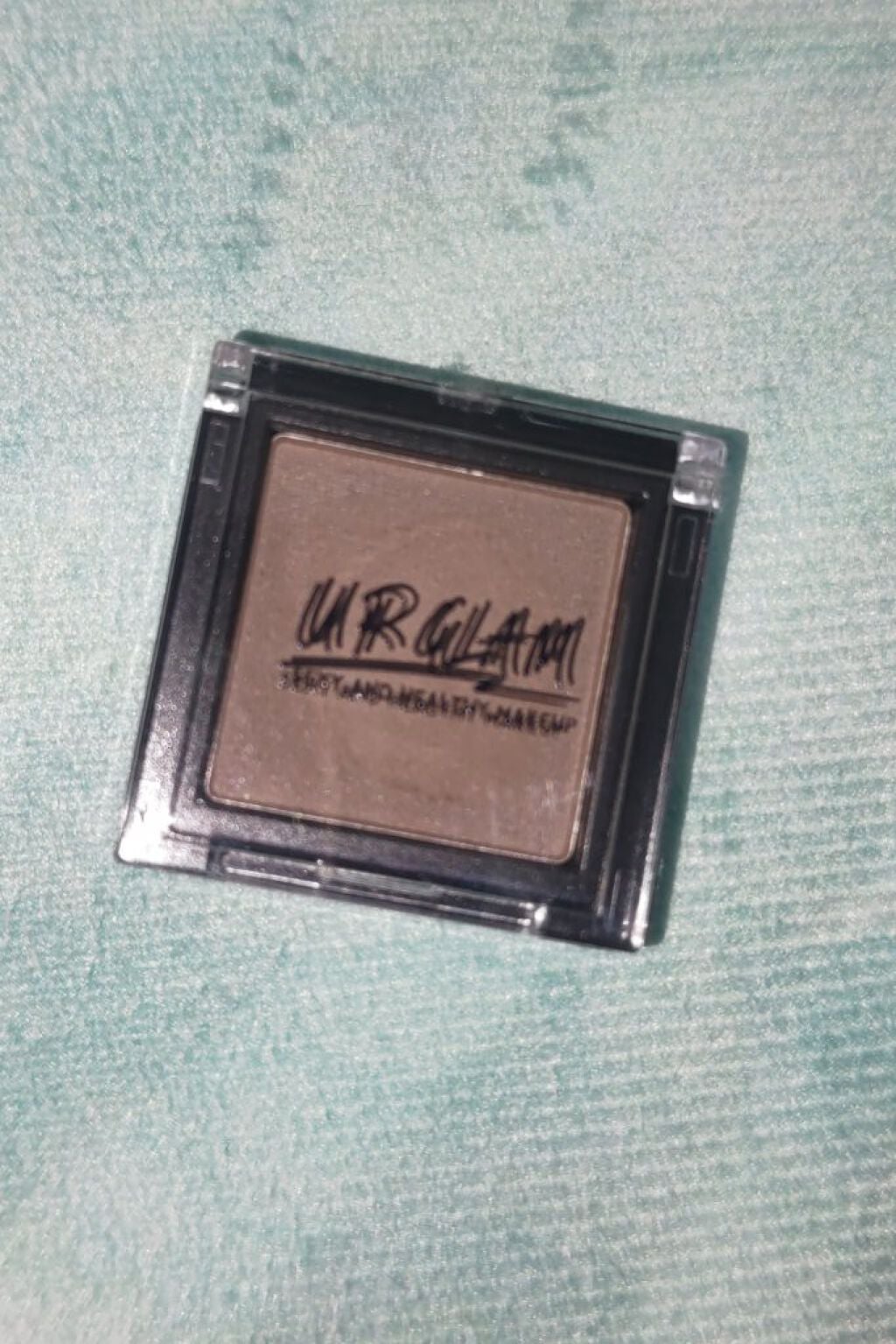 UR GLAM SELECT EYES/U R GLAM/単色アイシャドウを使ったクチコミ(5枚目)