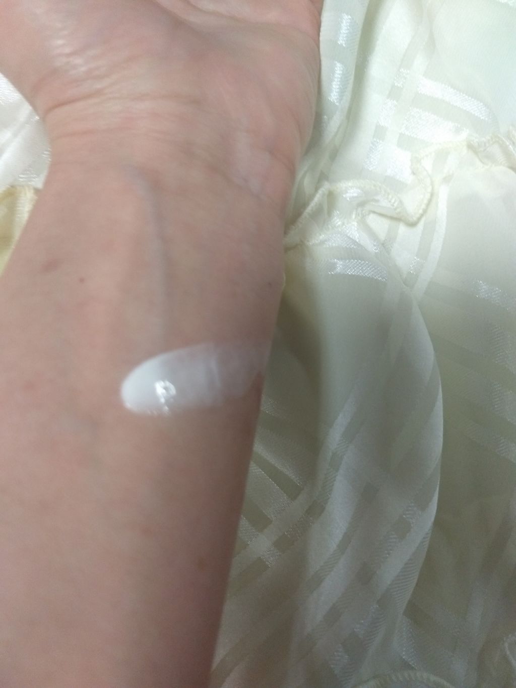 日本製日焼け止めジェルD/DAISO/日焼け止めジェルを使ったクチコミ(3枚目)