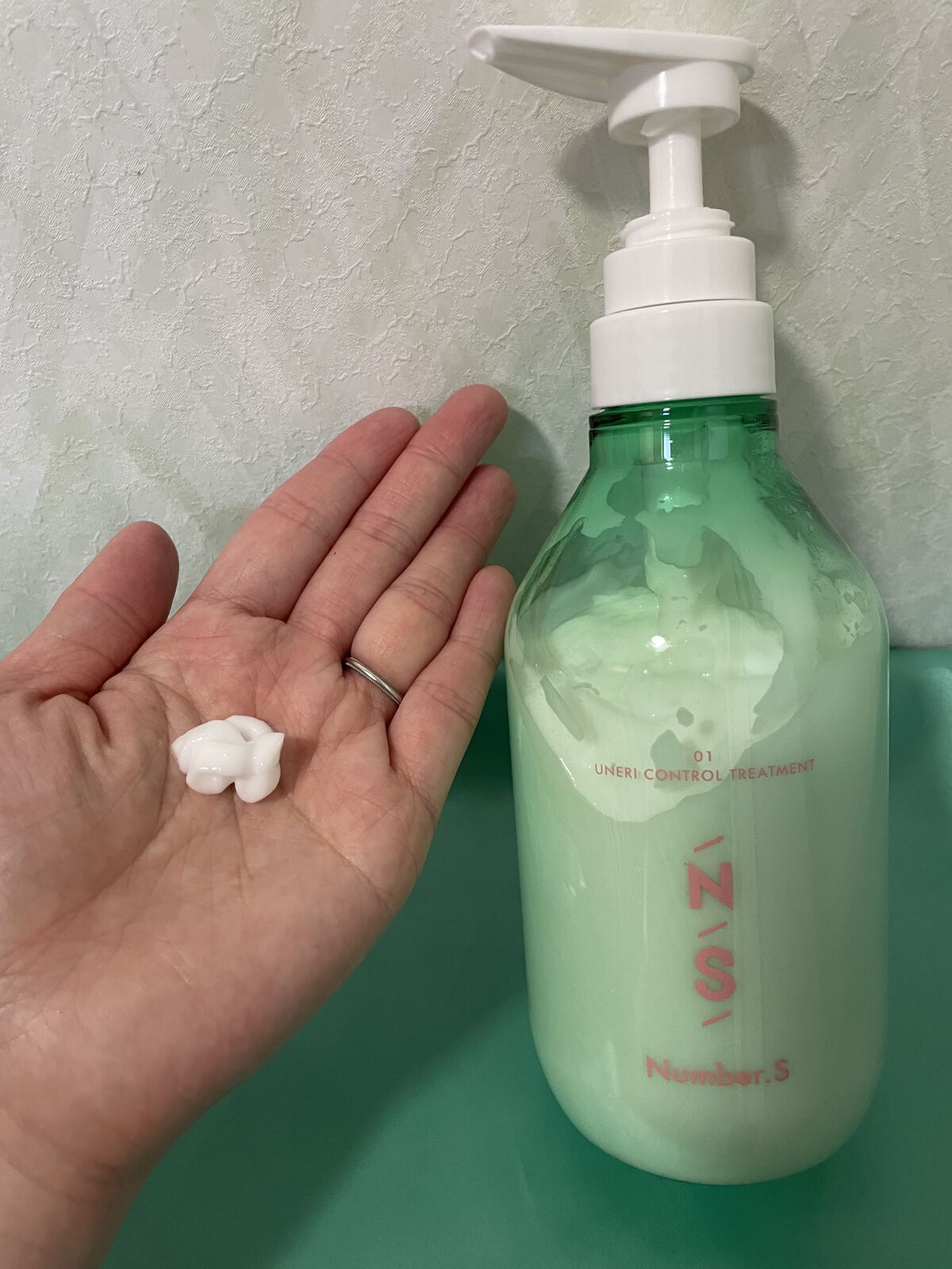 うねりコントロール シャンプー／ヘアトリートメント/Number.S /市販シャンプーを使ったクチコミ（3枚目）