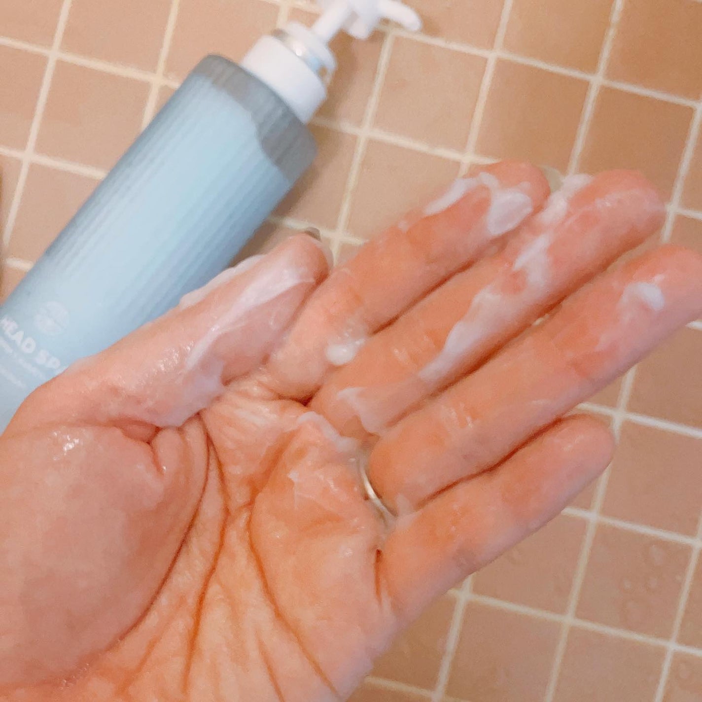 リフレッシュ × さらつや シャンプー/トリートメント/h&s/市販シャンプーを使ったクチコミ(5枚目)