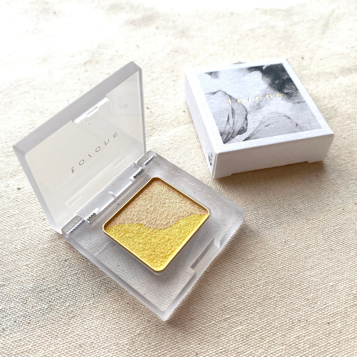 トーン ペタル アイシャドウ/to/one/アイシャドウパレットを使ったクチコミ(1枚目)