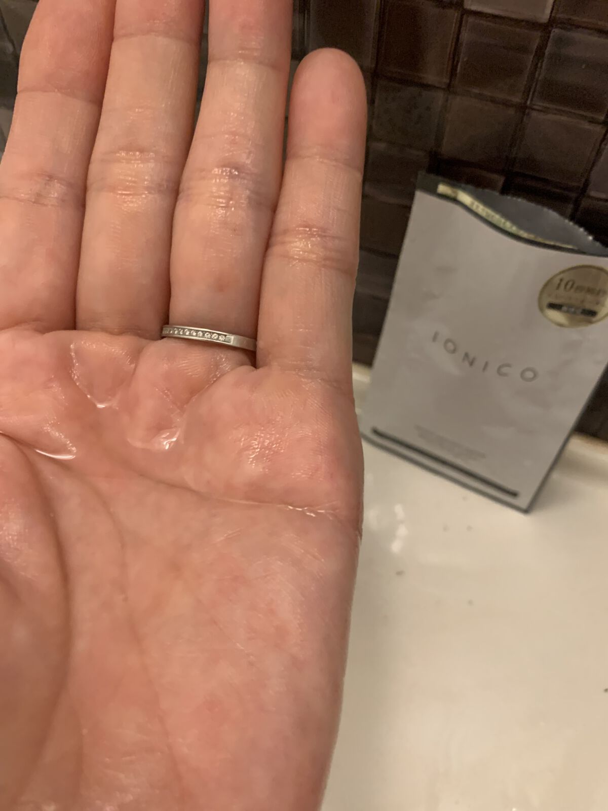 プレミアムイオンシルキースリークシャンプー(リペア＆スムース) /IONICO/シャンプー・コンディショナーを使ったクチコミ（2枚目）