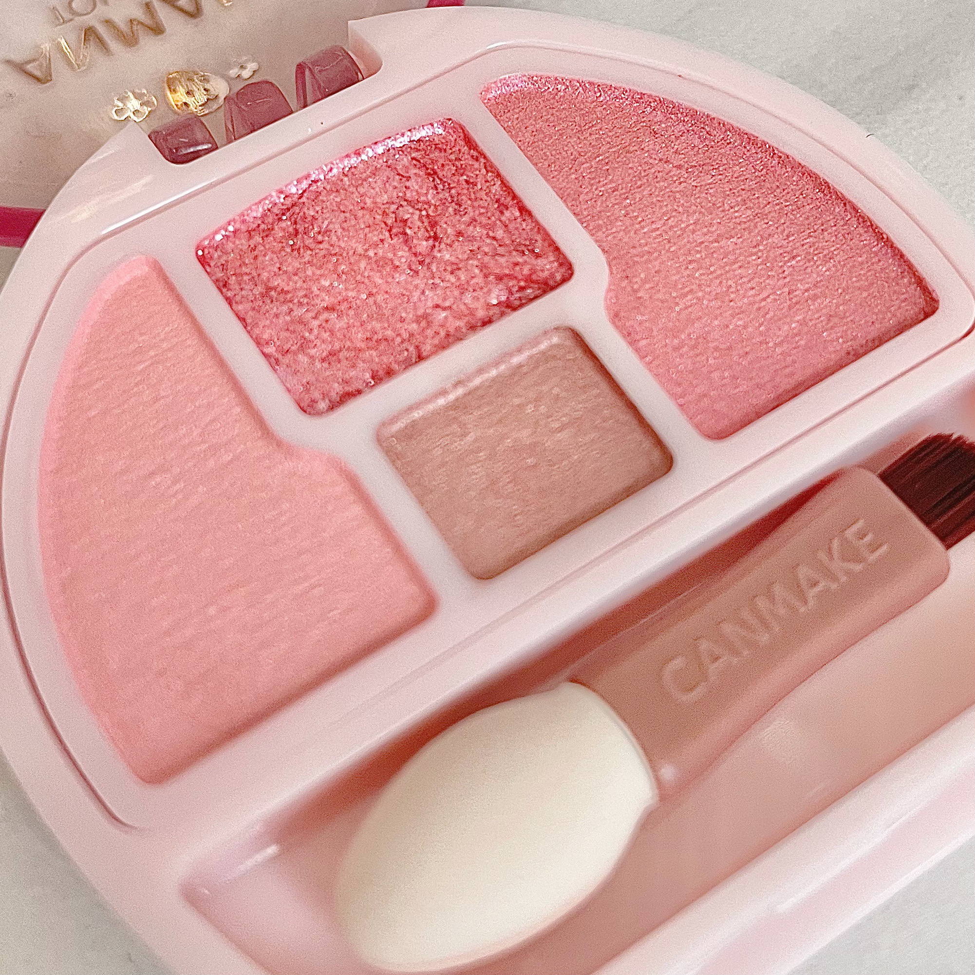 プランぷくコーデアイズ/キャンメイク/パウダーアイシャドウを使ったクチコミ（3枚目）