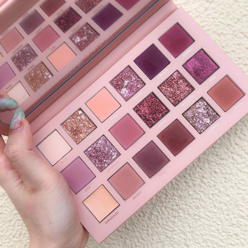 The New Nude Palette/Huda Beauty/アイシャドウパレットを使ったクチコミ(4枚目)