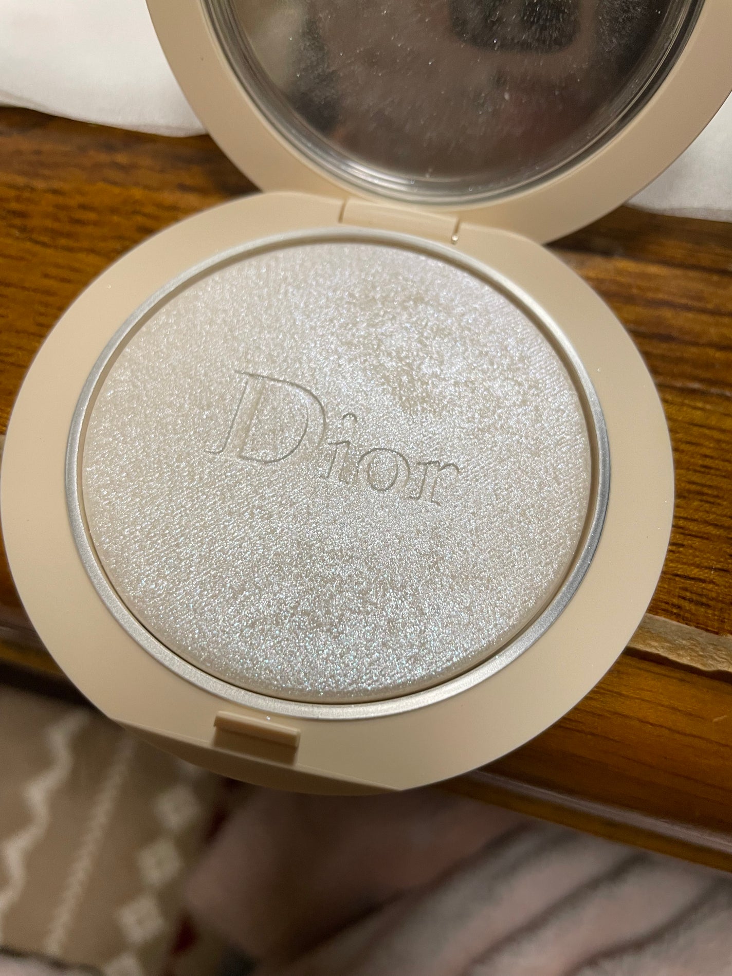 ディオールスキン フォーエヴァー クチュール ルミナイザー/Dior/プレストパウダーを使ったクチコミ(1枚目)