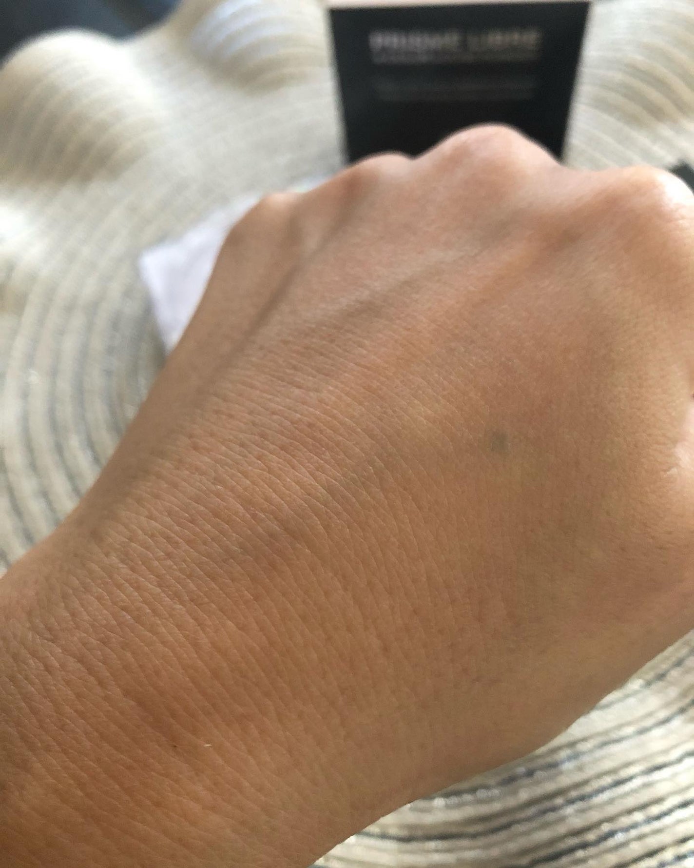 プリズム・リーブル/GIVENCHY/ルースパウダーを使ったクチコミ(5枚目)