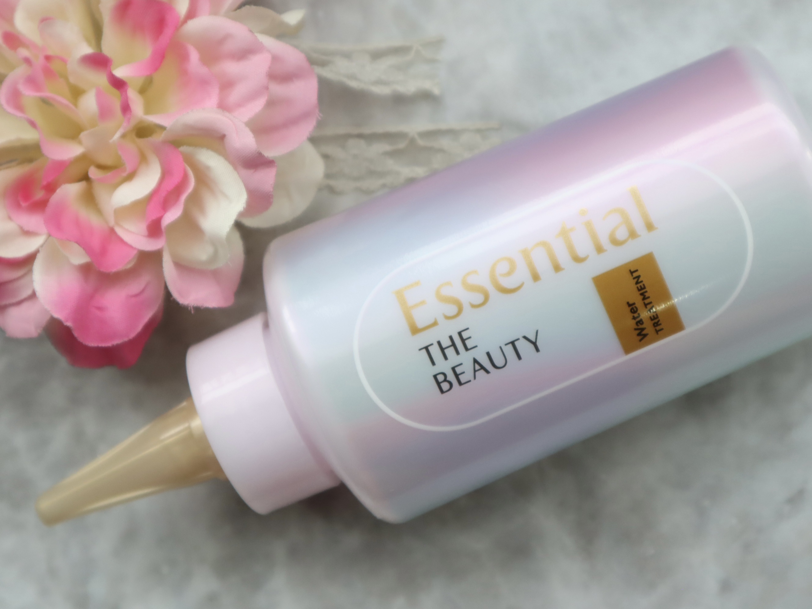 エッセンシャル プレミアム ウォータートリートメント EXスムース/エッセンシャル/アウトバストリートメントを使ったクチコミ（2枚目）