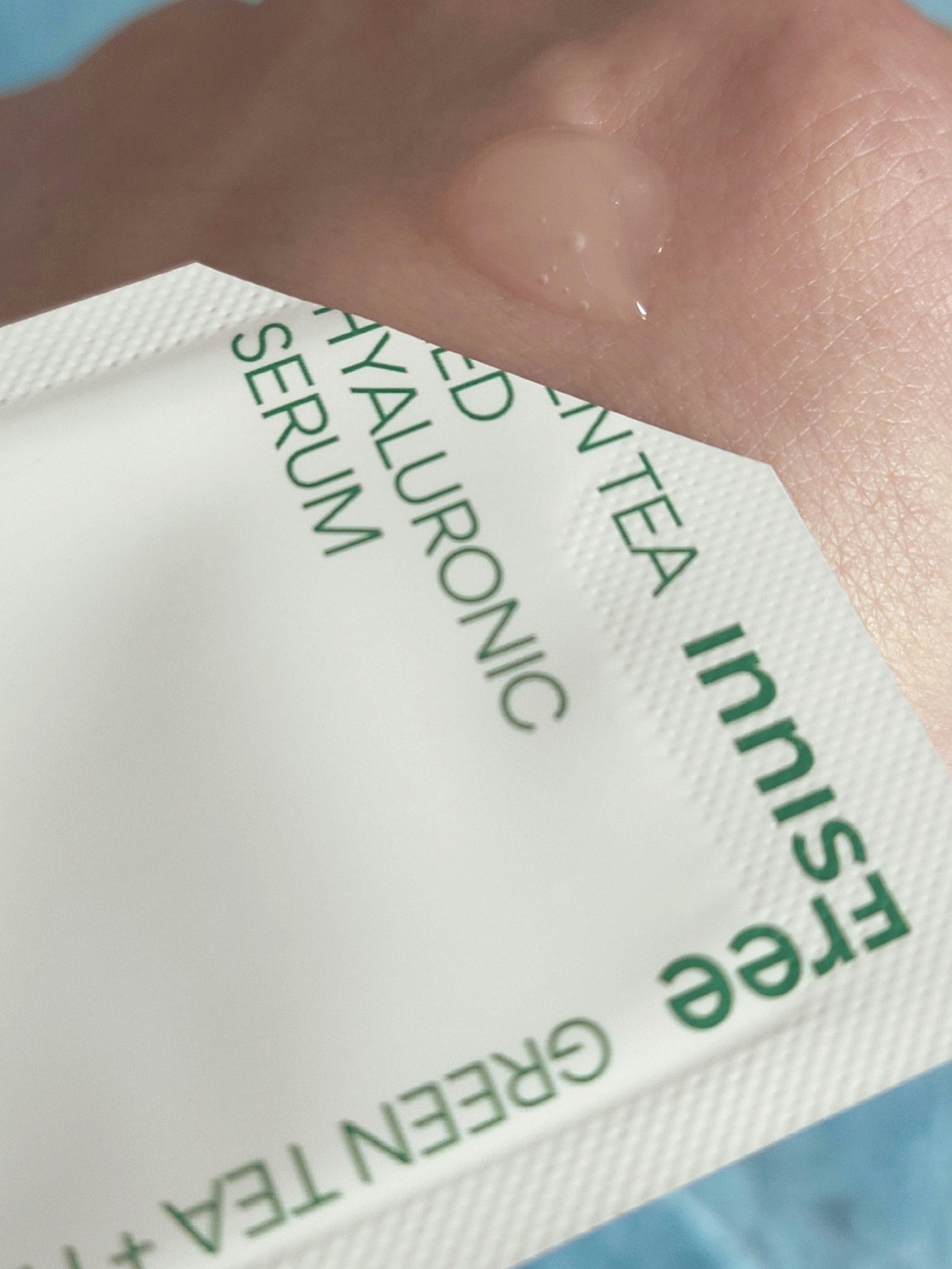 グリーンティーシード ヒアルロン セラム /innisfree/美容液を使ったクチコミ(3枚目)