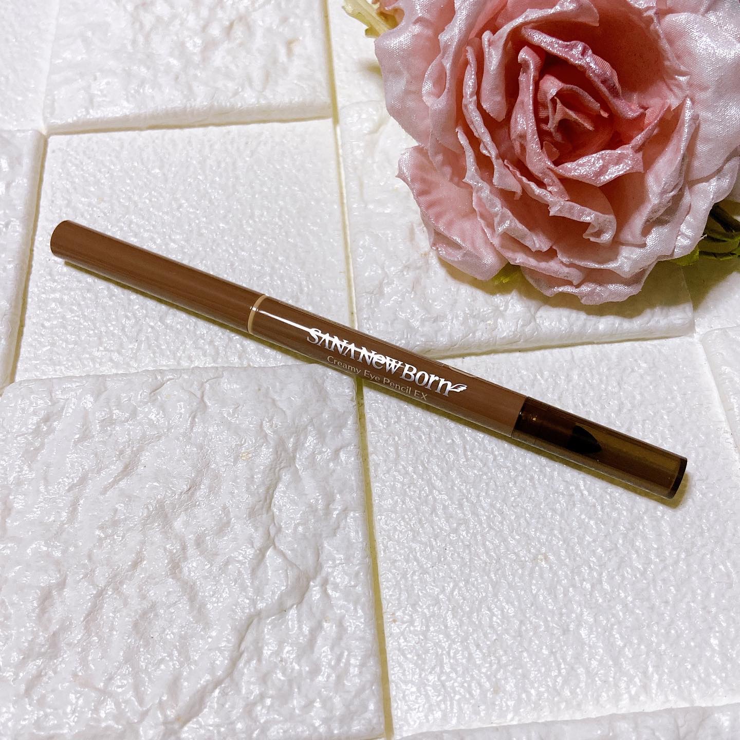  クリーミーアイペンシルEX 06 チャイグレージュ/サナ ニューボーン/ペンシルアイライナーを使ったクチコミ（3枚目）