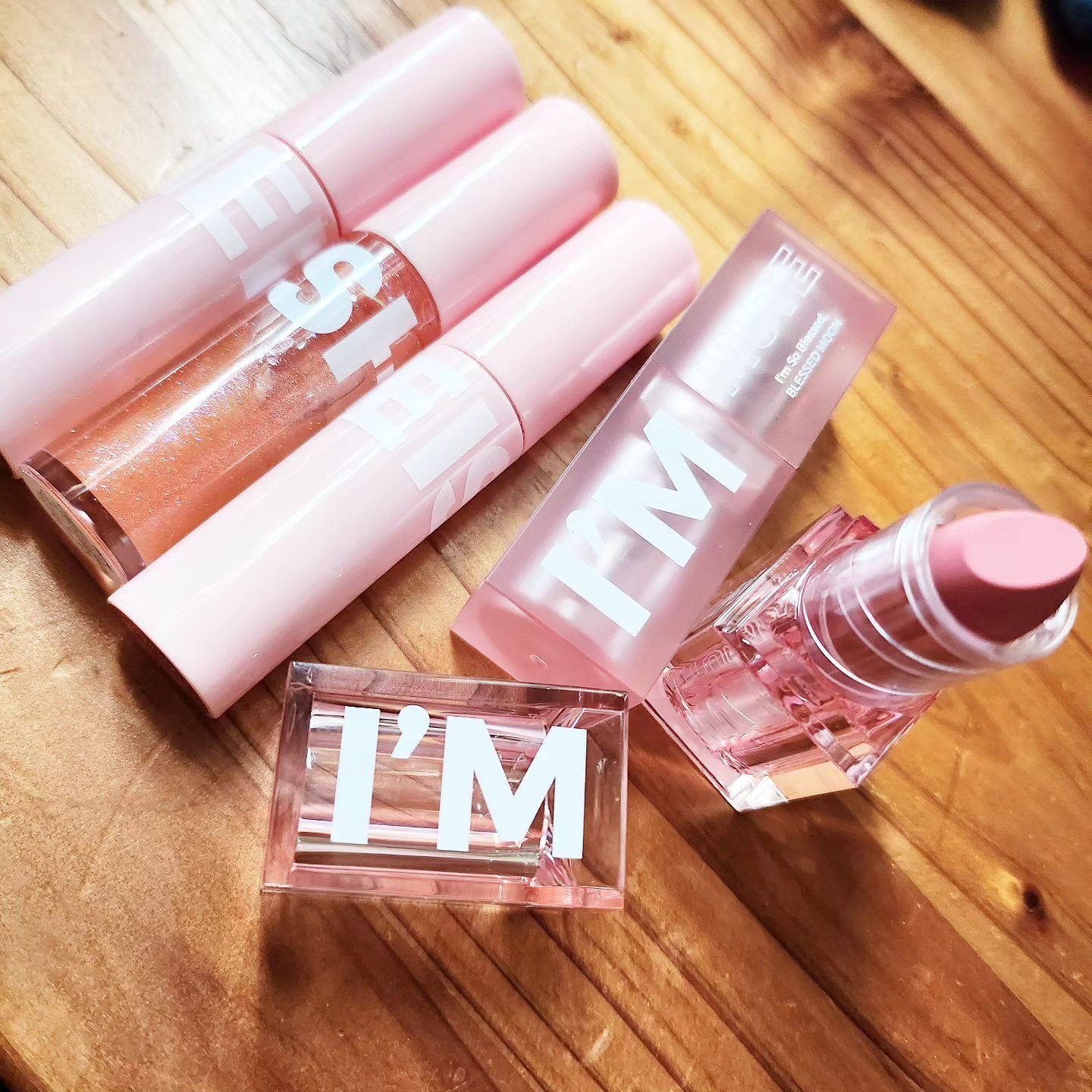 アイムミュートリップスティック 01 イン/BLESSED MOON/口紅を使ったクチコミ（2枚目）