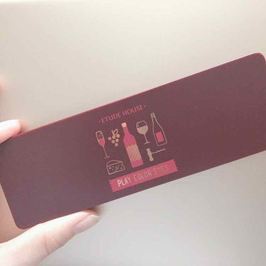 ETUDE HOUSE プレイカラー 
アイシャドウ ワインパーティー🍷

私はETUDE HOUSEの店舗で
この商品を購入しました！！！

レビューされてる方が多いので
似たり寄ったりになるかと思い