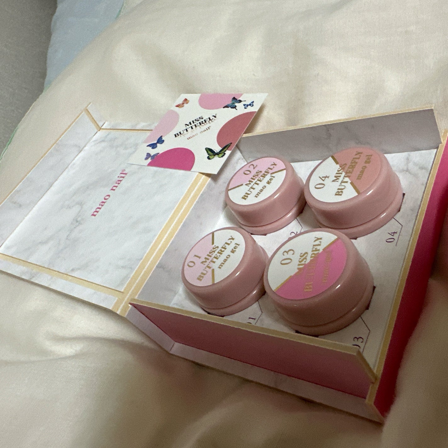 maoジェル missBUTTERELY マオネイル