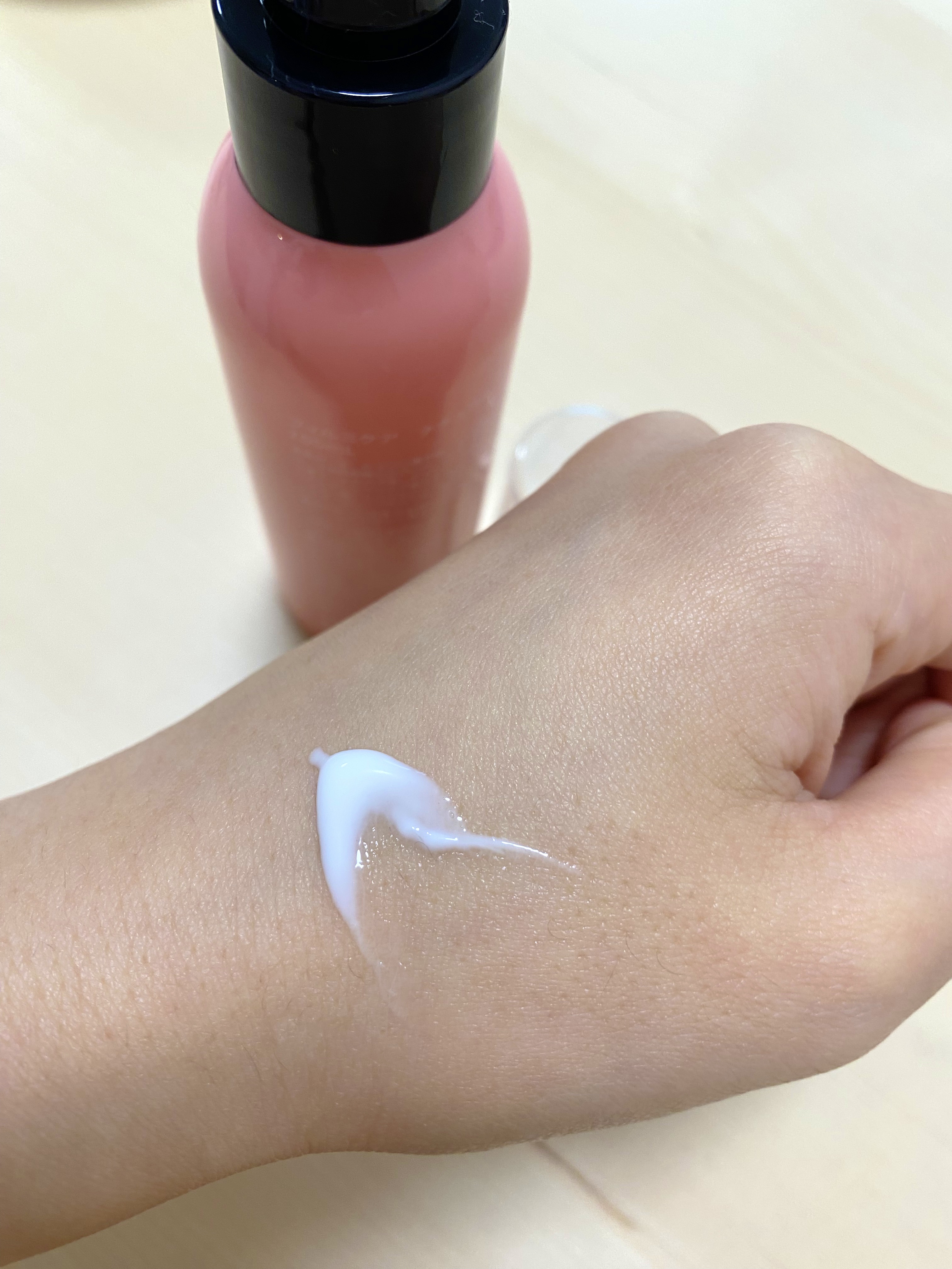 ナチュラル フェミニンミルク ローズゼラニウム/フィルミケア/ボディミルクを使ったクチコミ（2枚目）