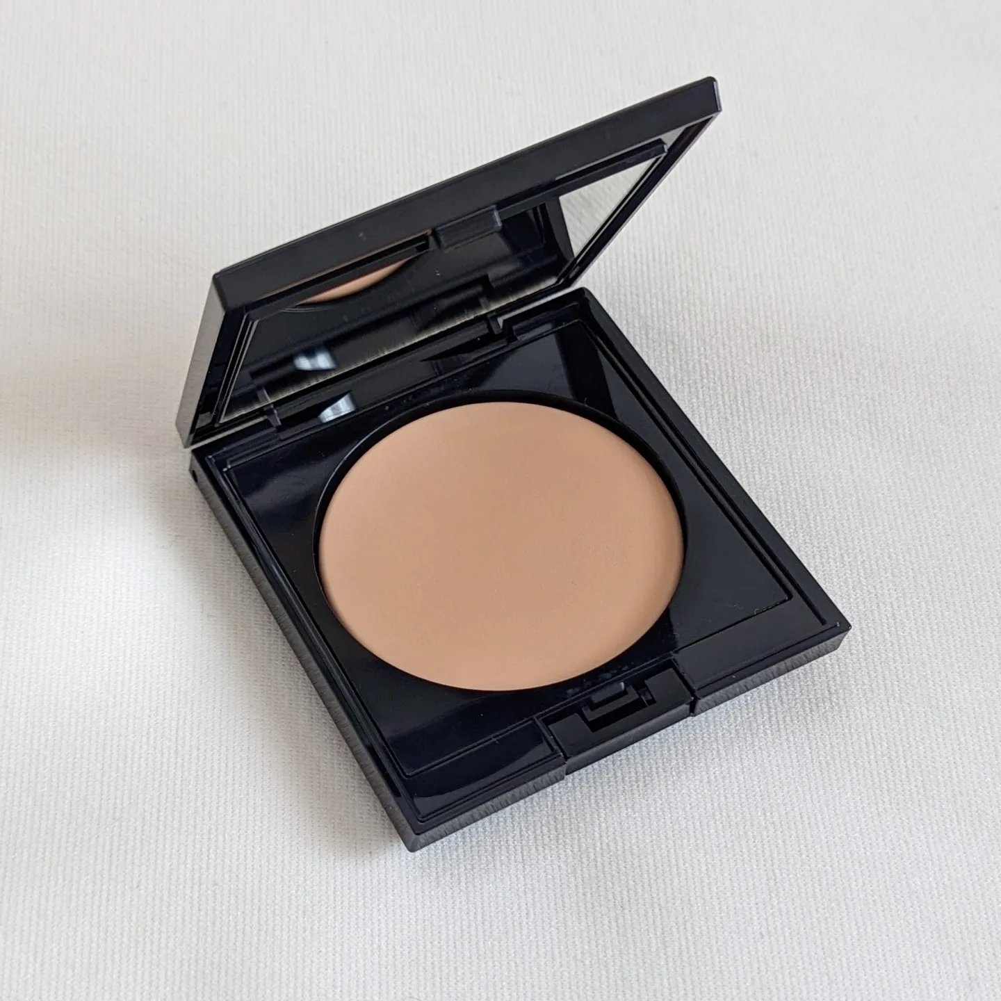 アディクション スキンリフレクト セッティングパウダー/ADDICTION/プレストパウダーを使ったクチコミ（3枚目）