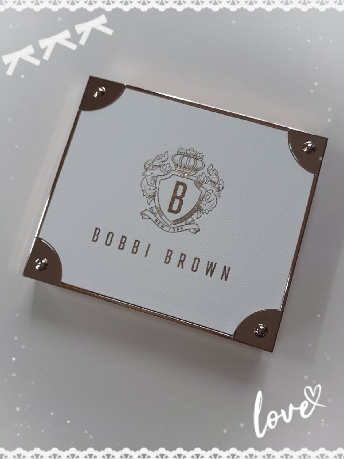 リュクス トゥ トラベル アイシャドウ パレット/BOBBI BROWN/アイシャドウパレットを使ったクチコミ(2枚目)