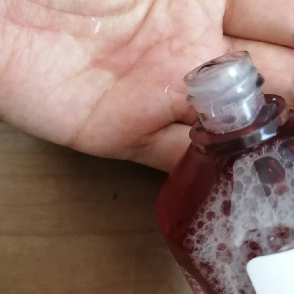 リンシングビネガー シルキーシャイン さらキララズベリー/イヴ・ロシェ/洗い流すヘアトリートメントを使ったクチコミ(2枚目)